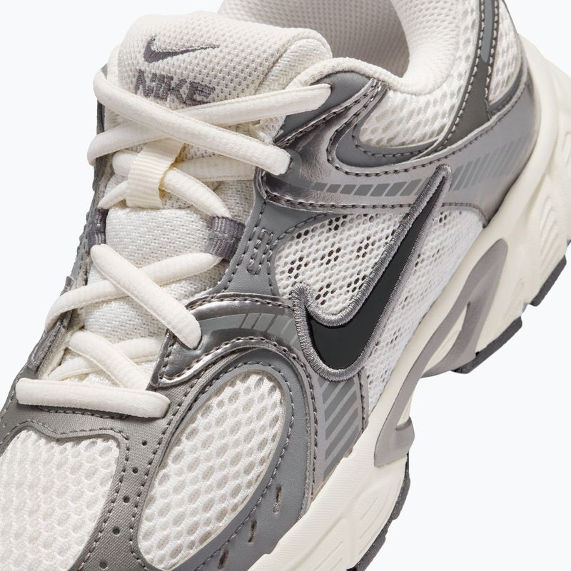 Pantofi Nike V5 RNR phantom/pencil point/black 8