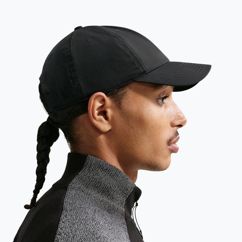Șapcă Nike Dri-Fit Club Unstructured Metal Swoosh 2026 black/metallic gold 6