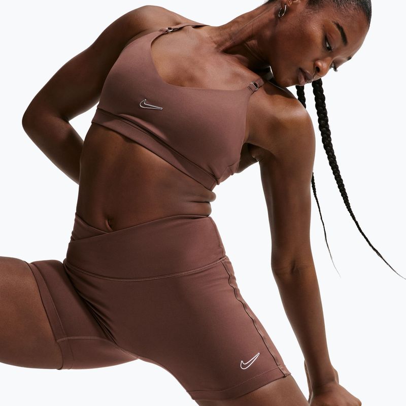 Pantaloni scurți pentru femei Nike One Biker 5" light chocolate 7