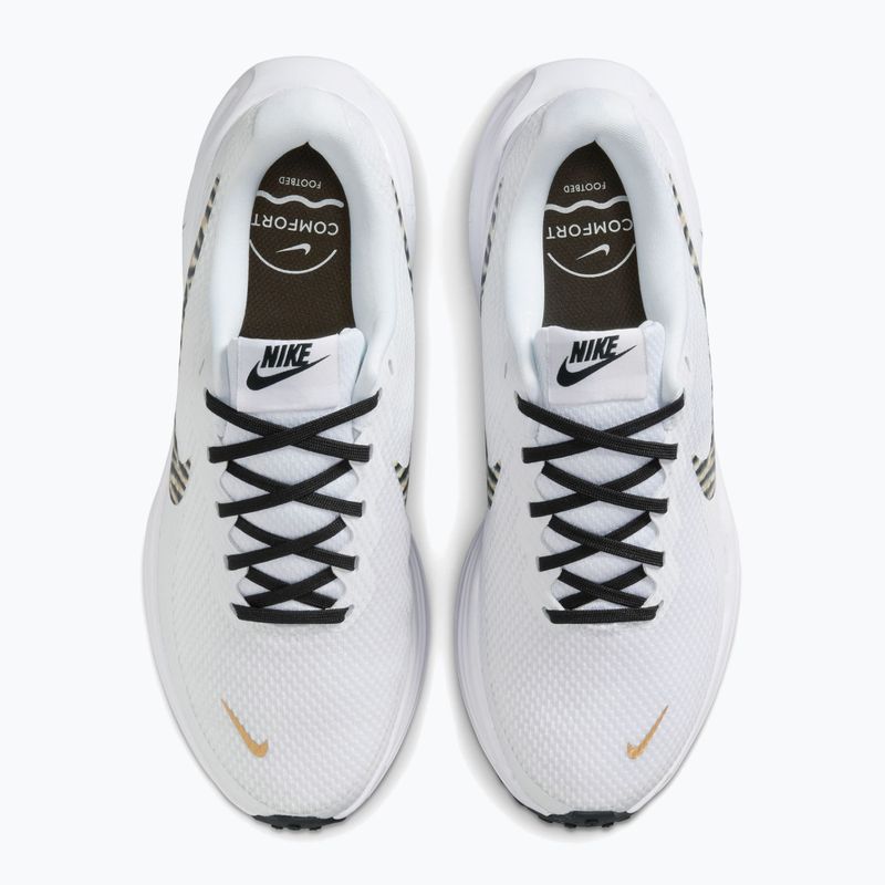Încălțăminte de alergare pentru femei Nike Revolution 8 white/metallic gold/black 5