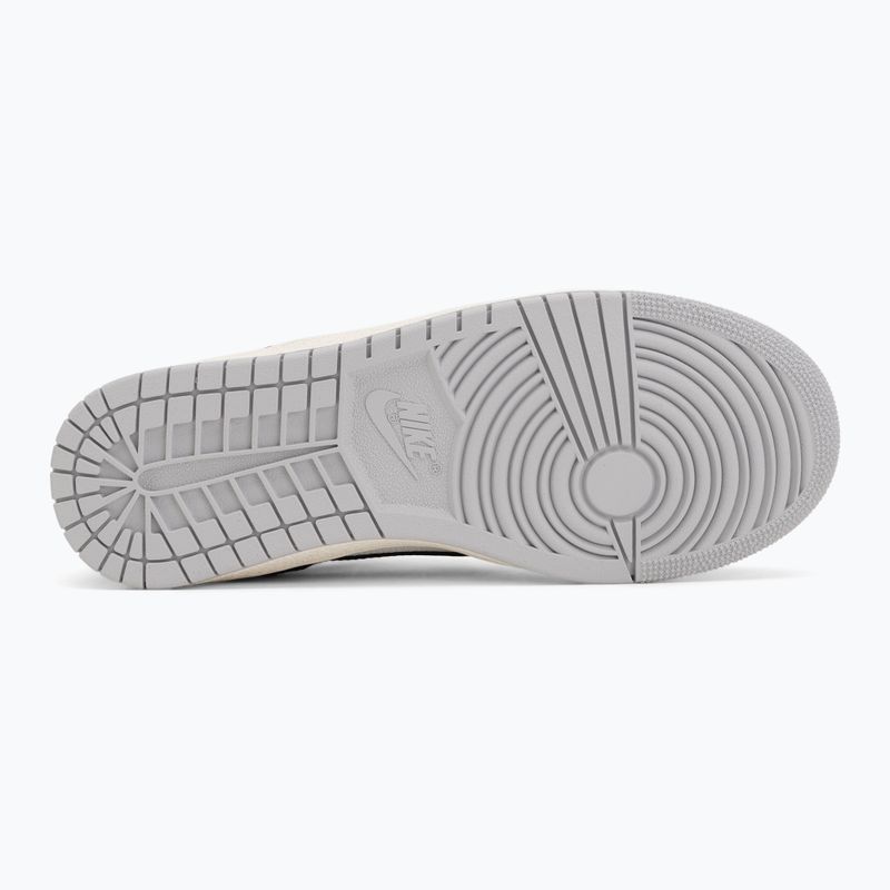 Buty damskie Nike Air Jordan Skyline Low summit white/light smoke grey/sail/black 4