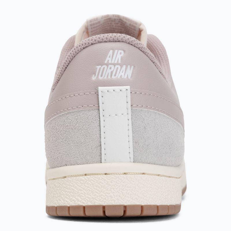 Încălțăminte pentru femei Nike Air Jordan Skyline Low summit white/neutral grey/particle rose 6
