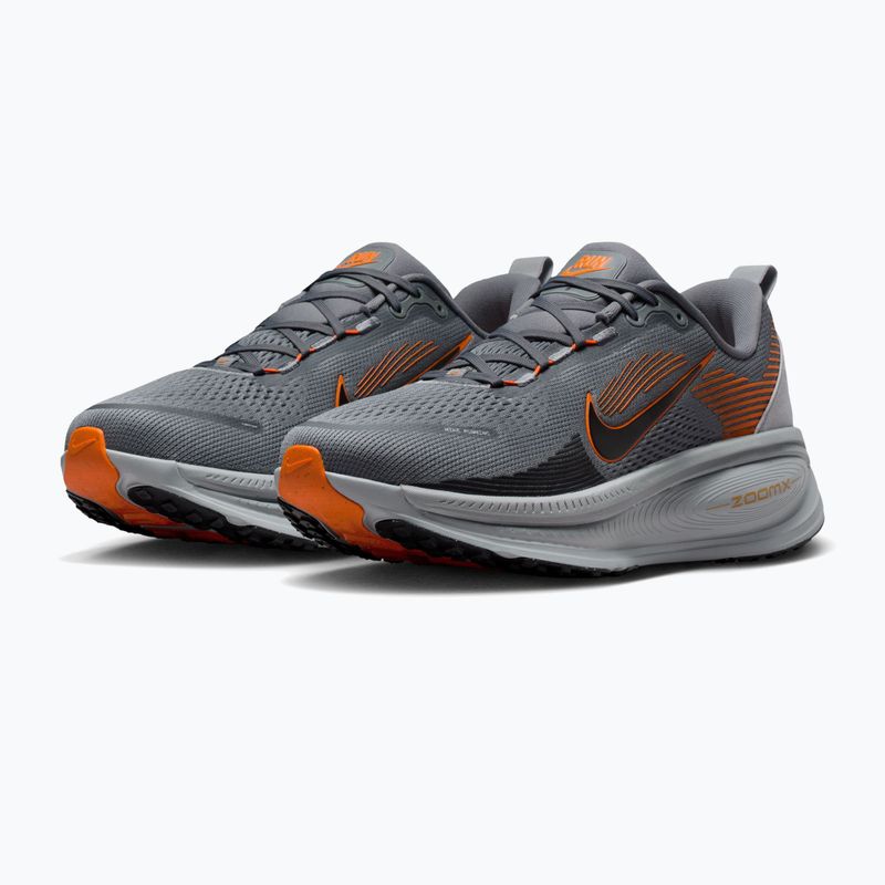 Încălțăminte de alergare pentru bărbați Nike Vomero 18 cool grey/safety orange/wolf grey/black 3
