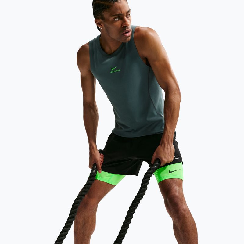 Pantaloni scurți de antrenament pentru bărbați Nike Pro Dri-Fit Fitness Long green strike/black 6
