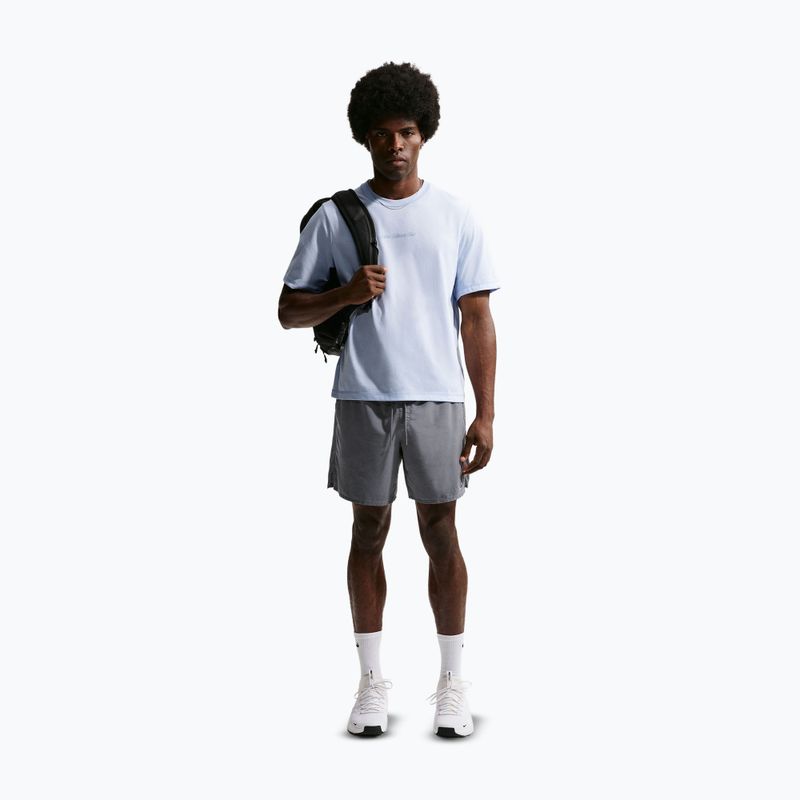 Pantaloni scurți de antrenament pentru bărbați Nike Unlimited N.A.C. 7" smoke grey/smoke grey/smoke grey 2