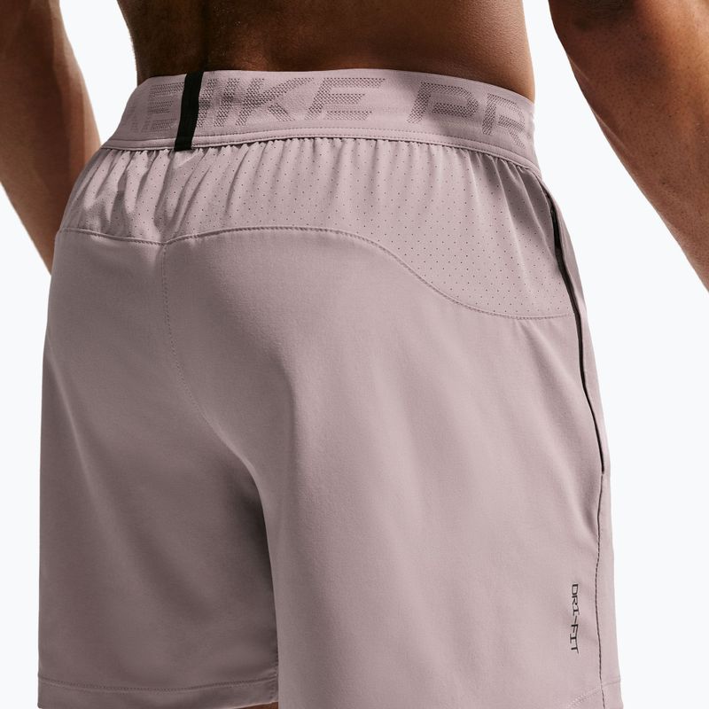 Pantaloni scurți pentru bărbați Nike Pro Training Dri-Fit 6" light violet ore/black 6
