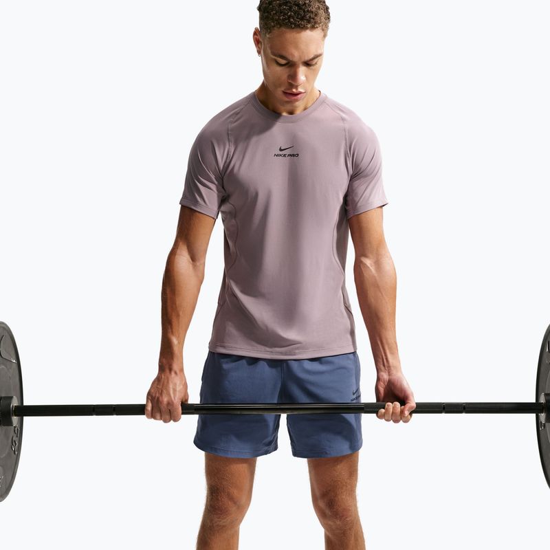 Tricou de antrenament pentru bărbați Nike Pro Training Dri-Fit light violet ore/black 6