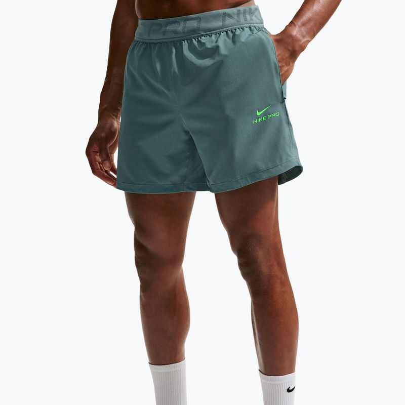 Pantaloni scurți pentru bărbați Nike Pro Training Dri-Fit 6" mineral slate/green strike 4