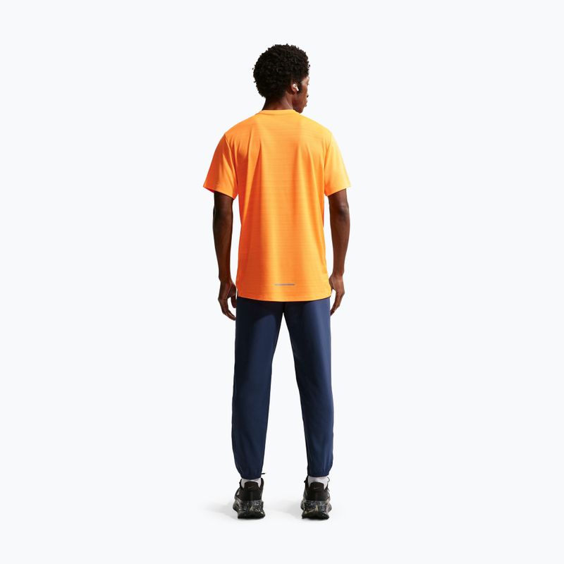 Pantaloni de alergare pentru bărbați Nike Miler Dri-Fit Woven midnight navy 3