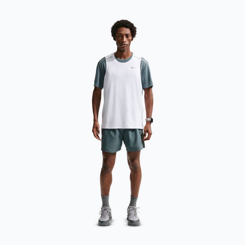Pantaloni scurți de alergare pentru bărbați Nike Miler Dri-Fit 2in1 5" mineral slate 2