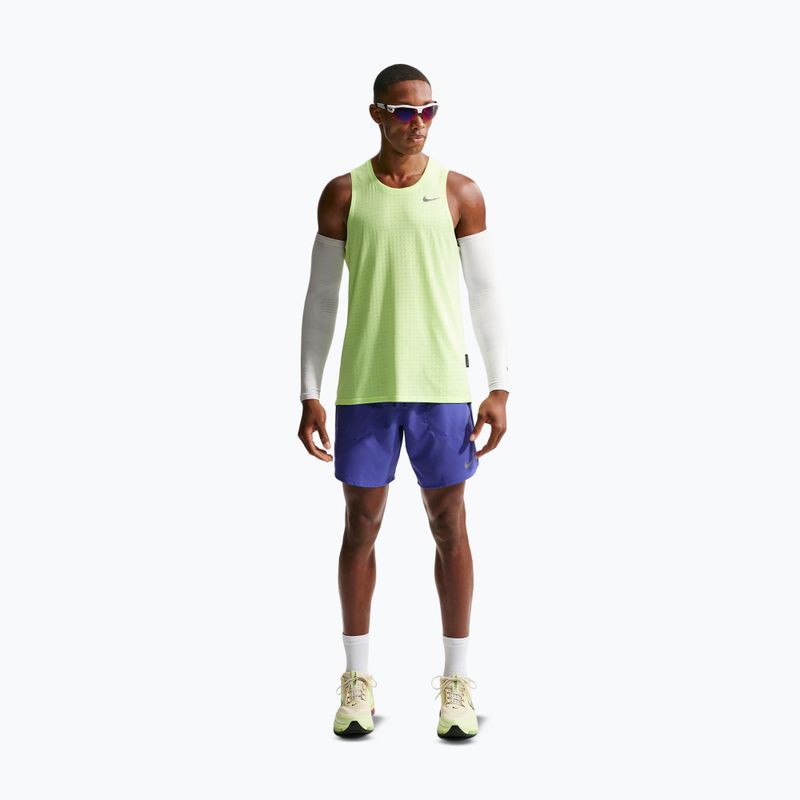 Pantaloni scurți de alergare pentru bărbați Nike Stride Dri-Fit Brief-Lined 7" lapis 2