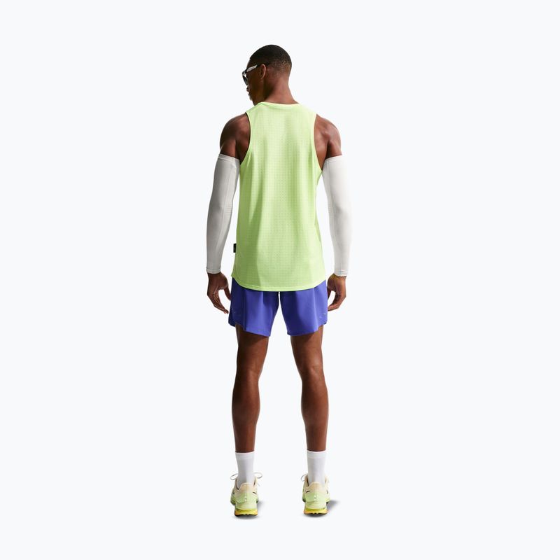 Pantaloni scurți de alergare pentru bărbați Nike Stride Dri-Fit Brief-Lined 7" lapis 3
