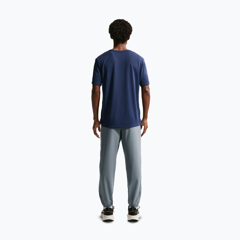 Pantaloni de alergare pentru bărbați Nike Miler Dri-Fit Woven smoke grey/smoke grey 3