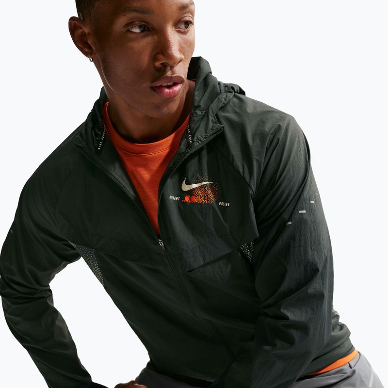 Geacă de alergare pentru bărbați Nike Stride Repel UV black spruce 6