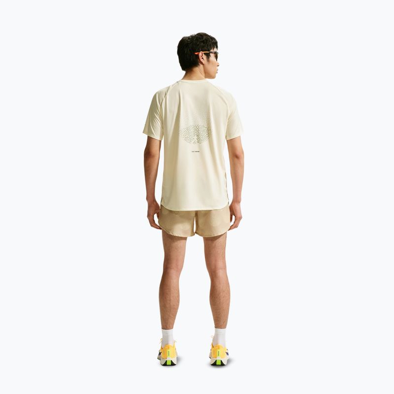 Pantaloni scurți de alergare pentru bărbați Nike Stride Dri-Fit Brief Lined 5" linen 2