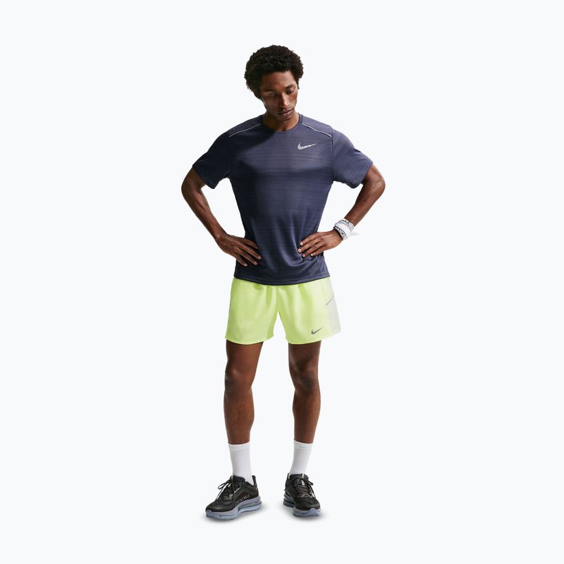 Pantaloni scurți de alergare pentru bărbați Nike Miler Dri-Fit 2in1 5" volt ice/barely volt 2