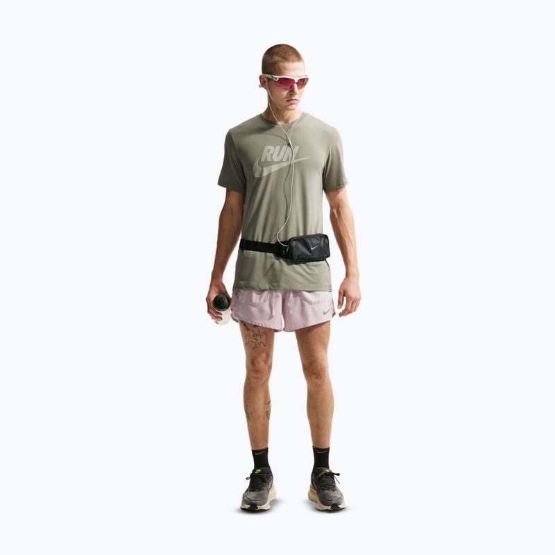 Pantaloni scurți bărbați Nike Stride Dri-Fit Brief-Lined 5" particle rose 2