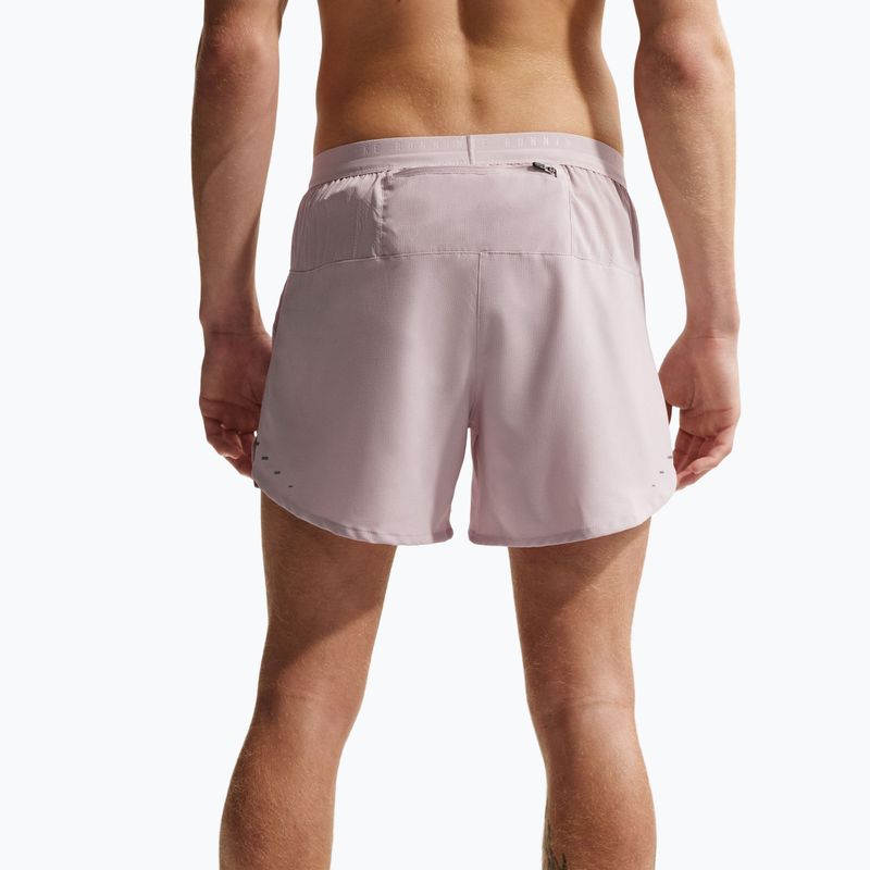 Pantaloni scurți bărbați Nike Stride Dri-Fit Brief-Lined 5" particle rose 6