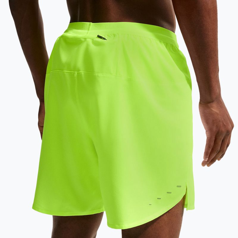 Pantaloni scurți de alergare pentru bărbați Nike Stride Dri-Fit Brief-Lined 7" volt ice 5