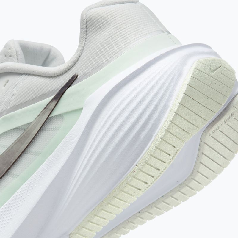 Încălțăminte de alergare pentru femei Nike Downshifter 14 off white/barely green/metallic silver 4