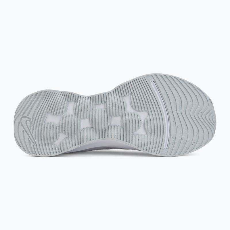 Încălțăminte pentru femei Nike Motiva 2 white/pure platinum/metallic silver 4