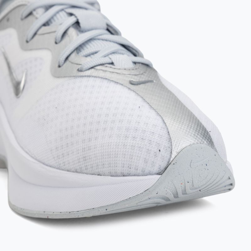 Încălțăminte pentru femei Nike Motiva 2 white/pure platinum/metallic silver 7