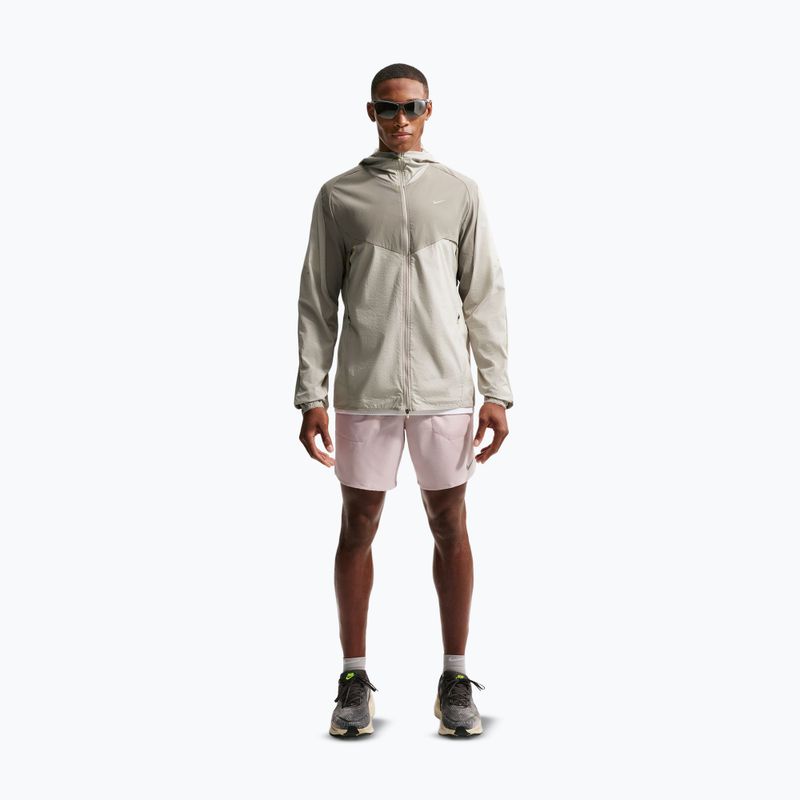 Geacă de alergare pentru bărbați Nike Stride Dri-Fit light army/spruce fog 2