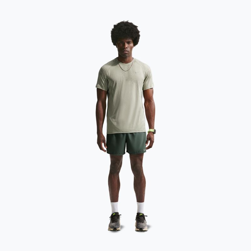 Tricou de alergare pentru bărbați Nike Stride Dri-Fit ADV spruce fog/light army 2
