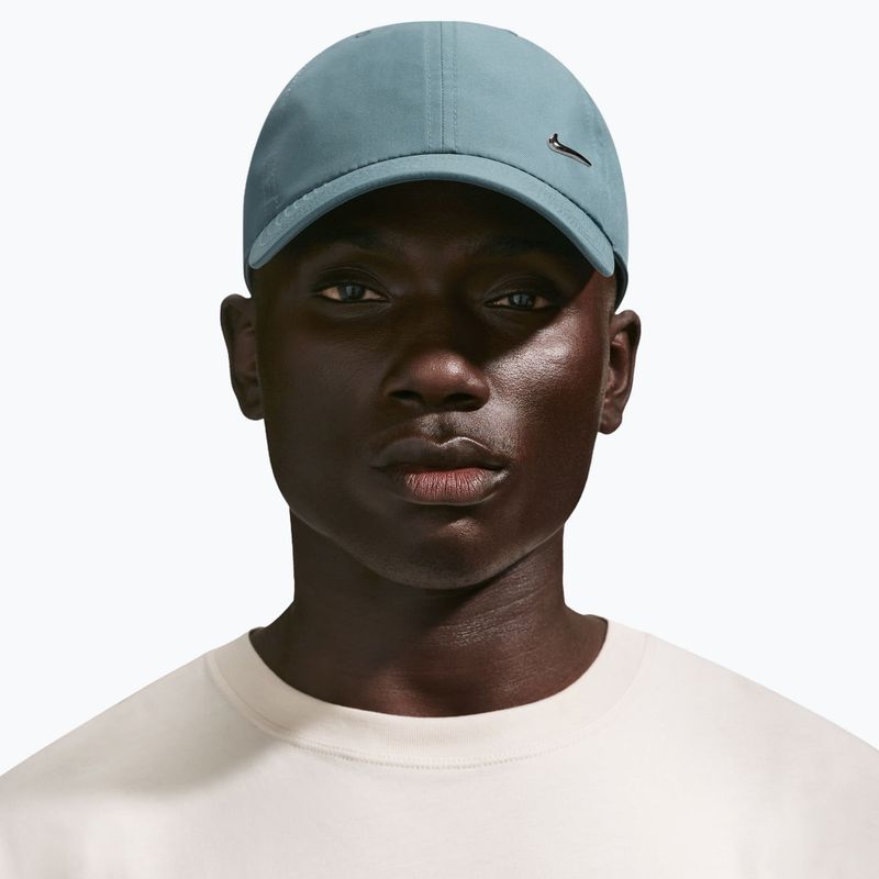 Șapcă Nike Dri-Fit Club Unstructured Metal Swoosh mineral Mineral slate/metallic silver 3