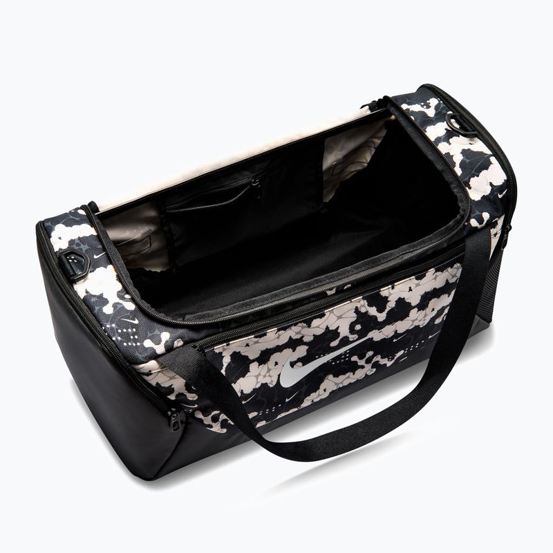 Geantă de antrenament Nike Brasilia Duffel Small 41 l chalk/black/white 4