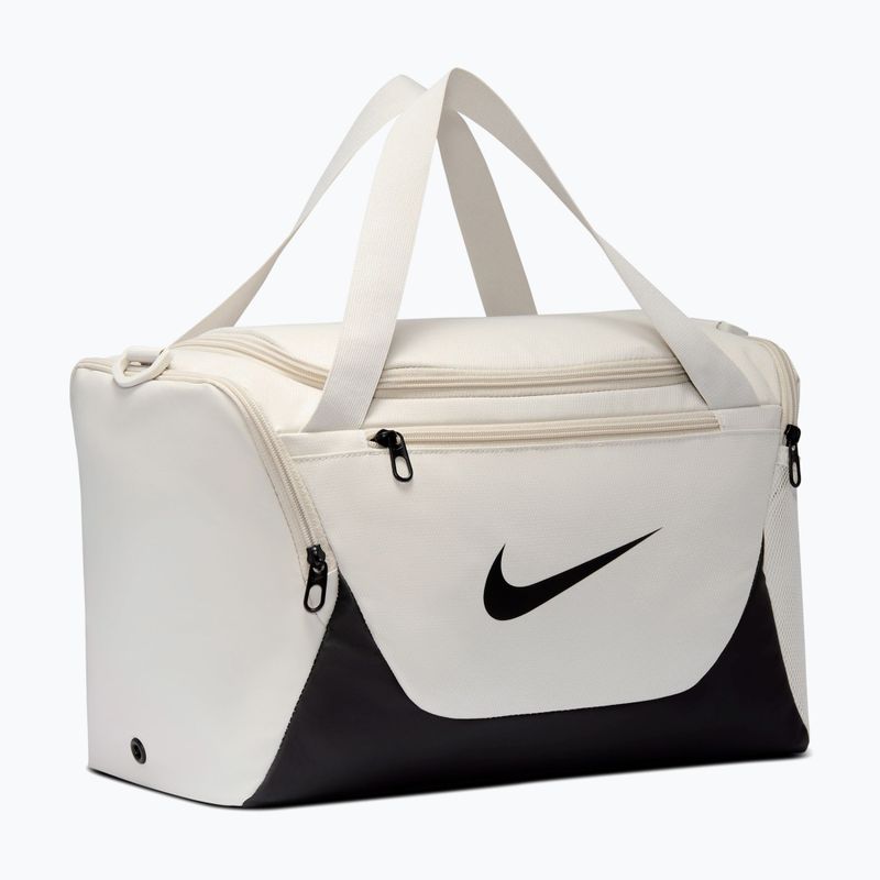 Geantă de antrenament Nike Brasilia Duffel Extra Small 24 l light bone/black/black 2