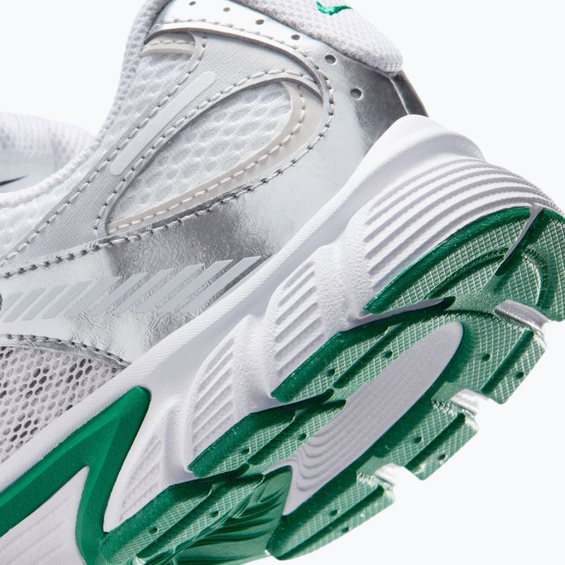 Încălțăminte Nike V5 RNR whitevast grey/malachite 4