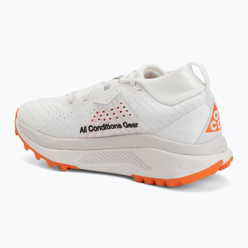 Pantofi de alergare pentru femei Nike ACG Zegama Trail summit white/phantom/safety orange/black 3