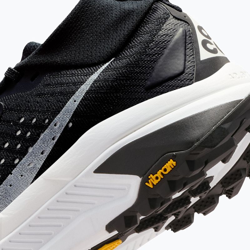 Încălțăminte de alergare pentru femei Nike ACG Zegama black/safety orange/summit white 4