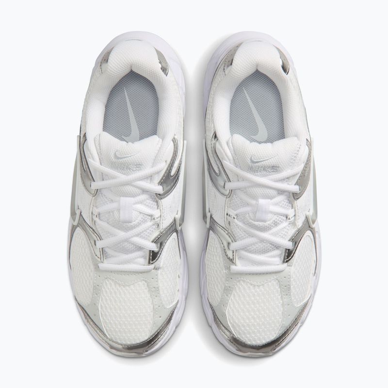 Încălțăminte pentru femei Nike V5 RNR white/metallic platinum/metallic silver 4