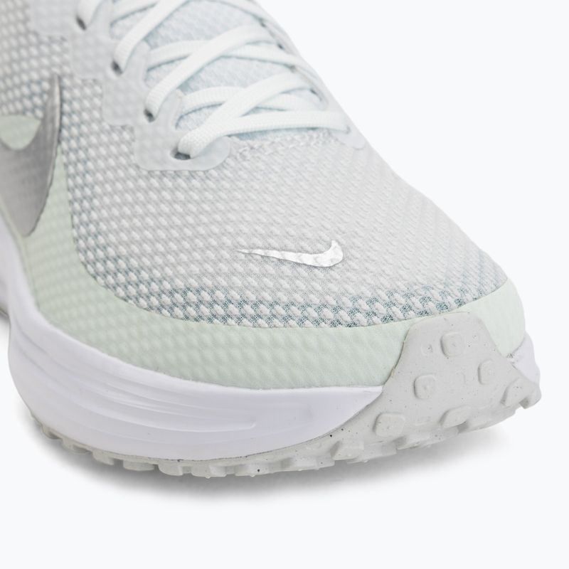Încălțăminte de alergare pentru femei Nike Revolution 8 off white/barely green/metallic silver 7