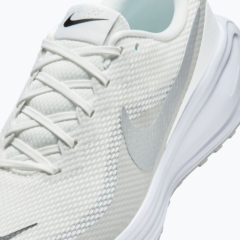 Încălțăminte de alergare pentru bărbați Nike Revolution 8 summit white/white/metallic silver 4