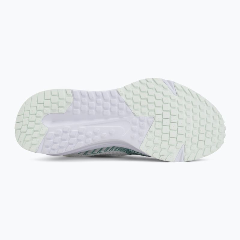 Încălțăminte de alergare pentru femei Nike Run Defy summit white/white/metallic silver 4