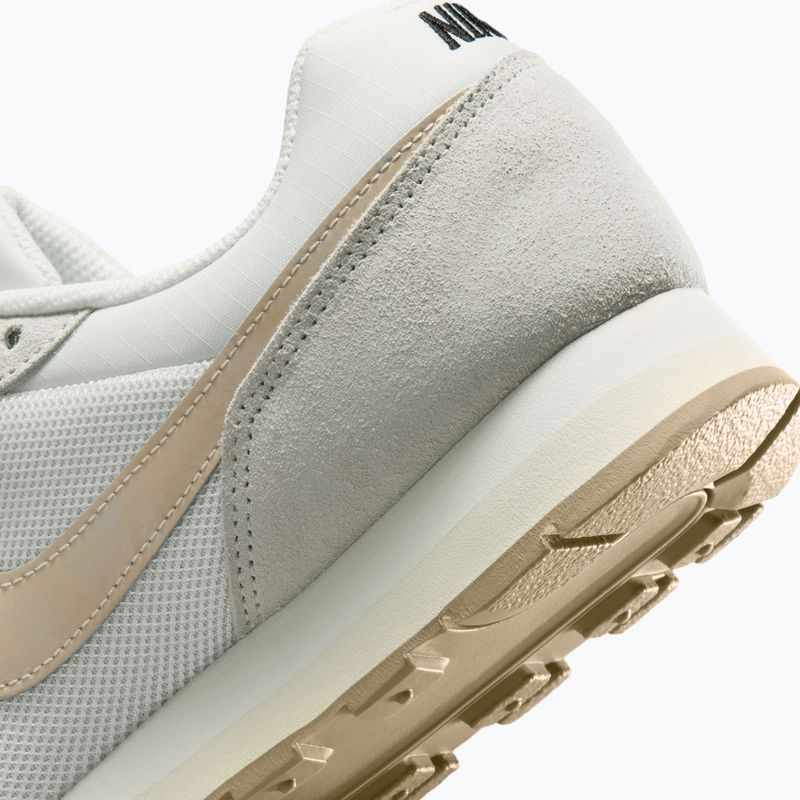 Încălțăminte pentru femei Nike MD Runner 2 SE coconut milk/black/linen/sail 4