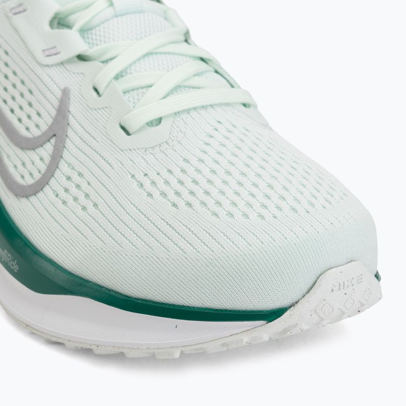 Încălțăminte de alergare pentru femei Nike Quest 6 barely green/white/metallic silver 7