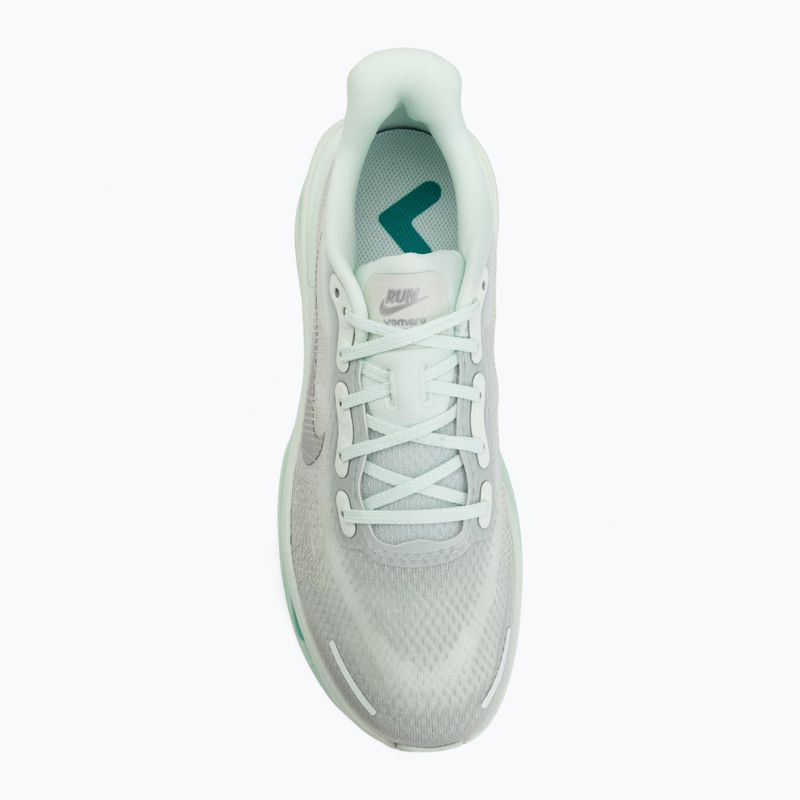 Încălțăminte de alergare pentru femei Nike Vomero Premium barely green/metallic silver 5
