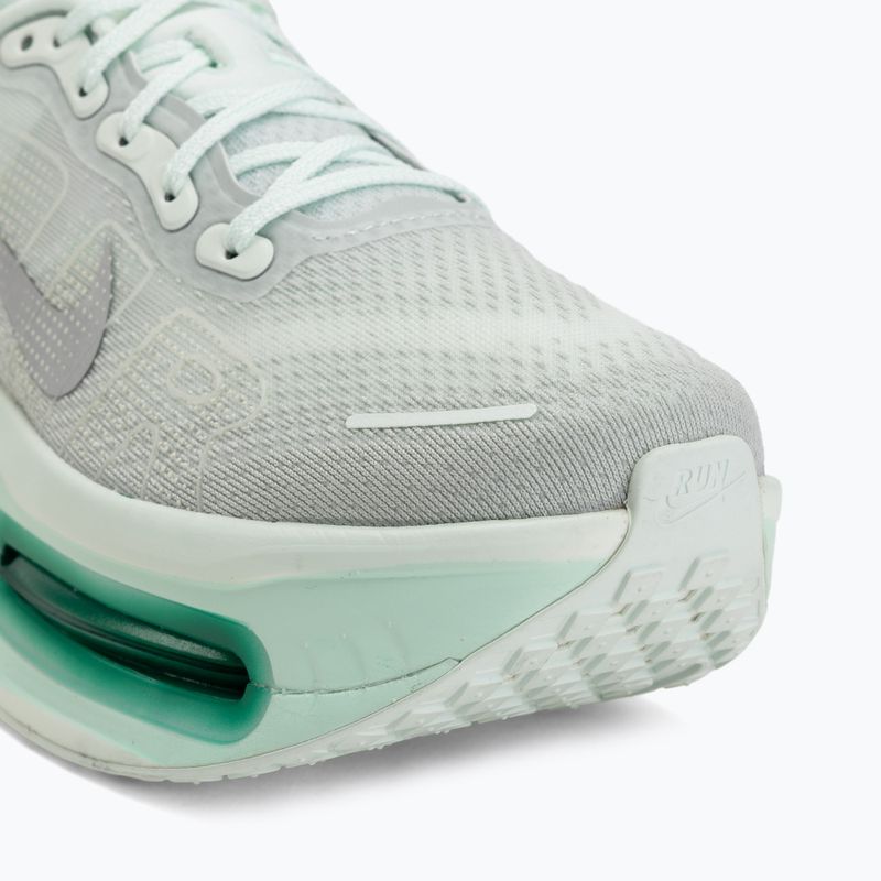 Încălțăminte de alergare pentru femei Nike Vomero Premium barely green/metallic silver 7