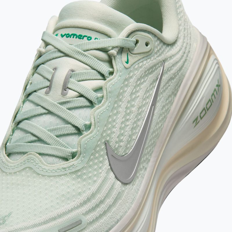 Încălțăminte de alergare pentru femei Nike Vomero Plus light silver/metallic silver 3