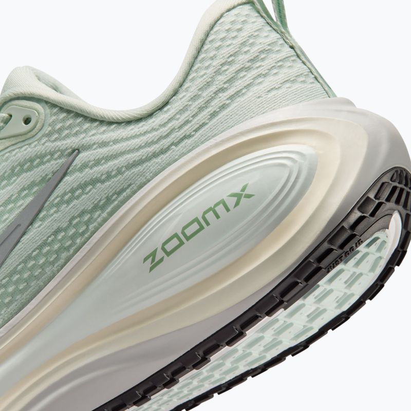 Încălțăminte de alergare pentru femei Nike Vomero Plus light silver/metallic silver 4