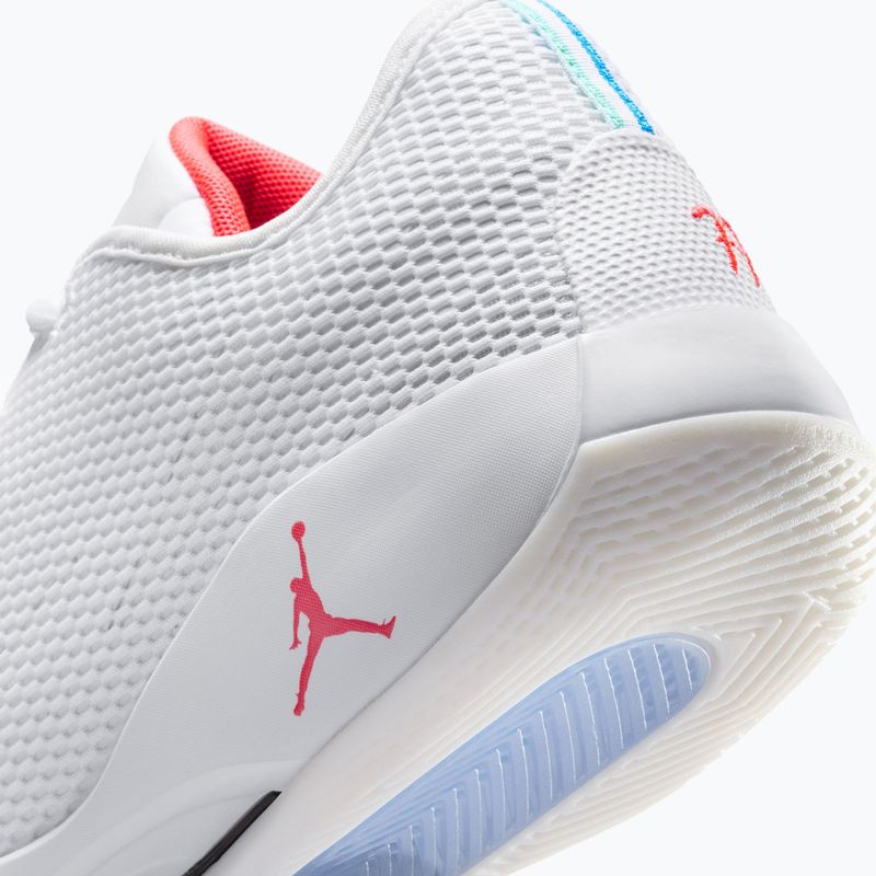 Încălțăminte de baschet pentru bărbați Nike Jordan Luka 77 white/black/sail/bright crimson 5