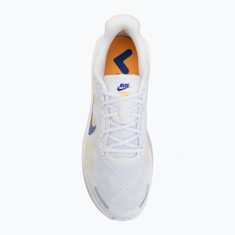 Încălțăminte de alergare pentru bărbați Nike Vomero Premium white/total orange/laser orange/lapis 5