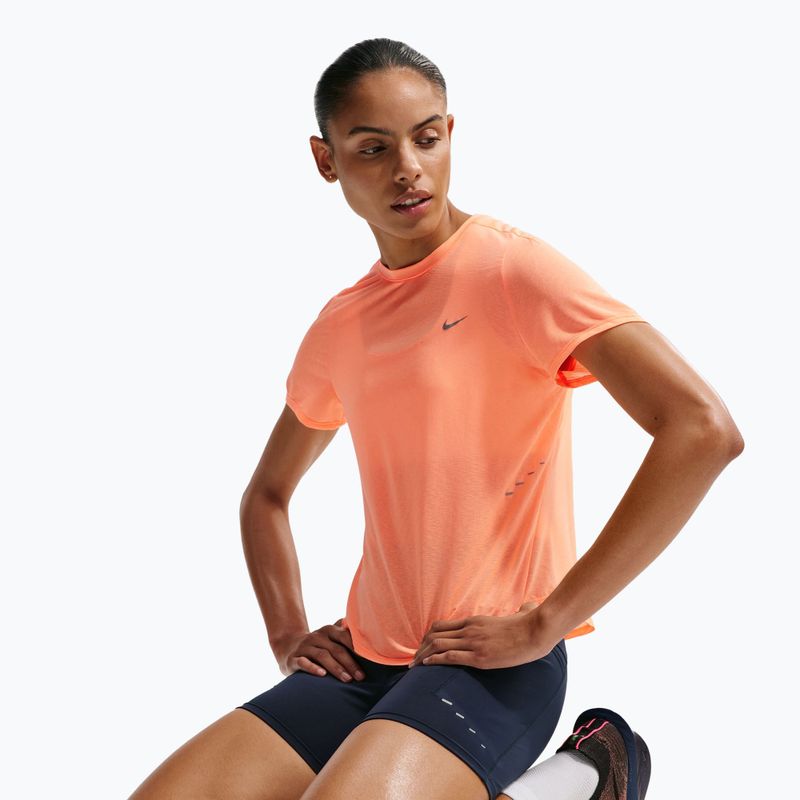 Tricou de alergare pentru femei Nike Swift Breathe Dri-Fit orange pulse/photon dust 5