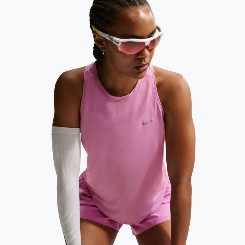 Tricou de alergare pentru femei Nike Swift Breathe Dri-Fit light magenta/photon dust 6