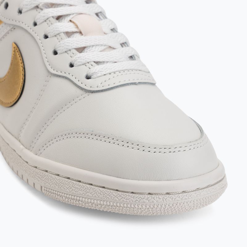 Încălțăminte damă Air Jordan Skyline Low swan/black/metallic gold 7