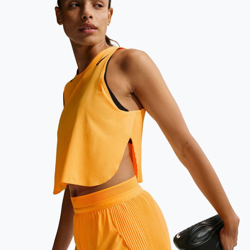 Pantaloni scurți de alergare pentru femei Nike AeroSwift Dri-Fit ADV Mid-Rise 3" laser orange/black/white/black 4